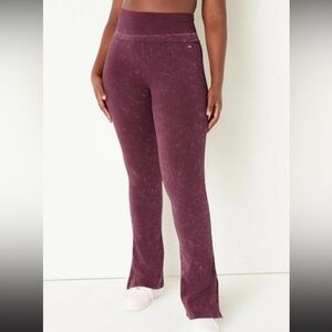 Victoria secret PINK folder over flare leggings